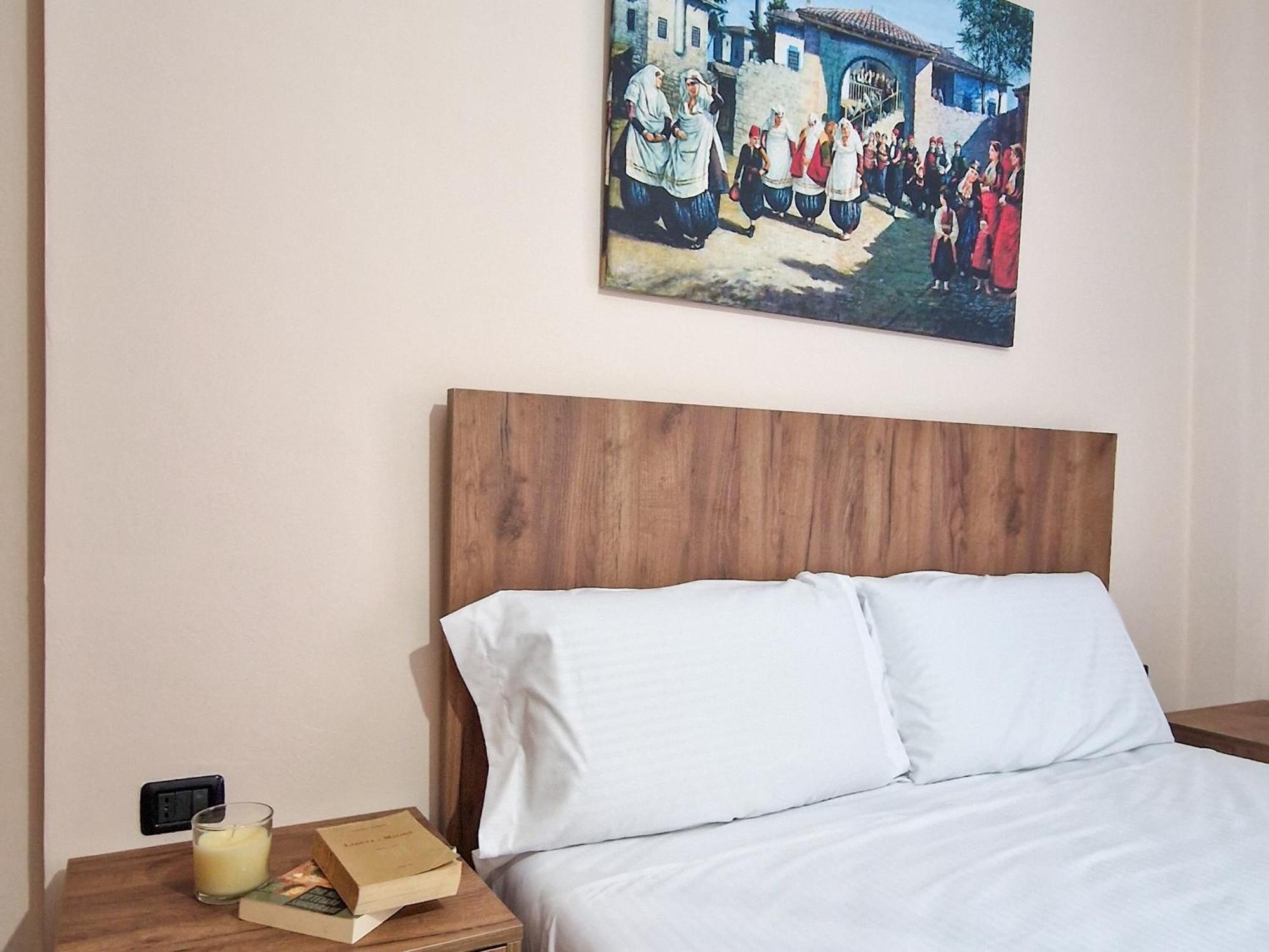 Jusra's , City Center Shkoder