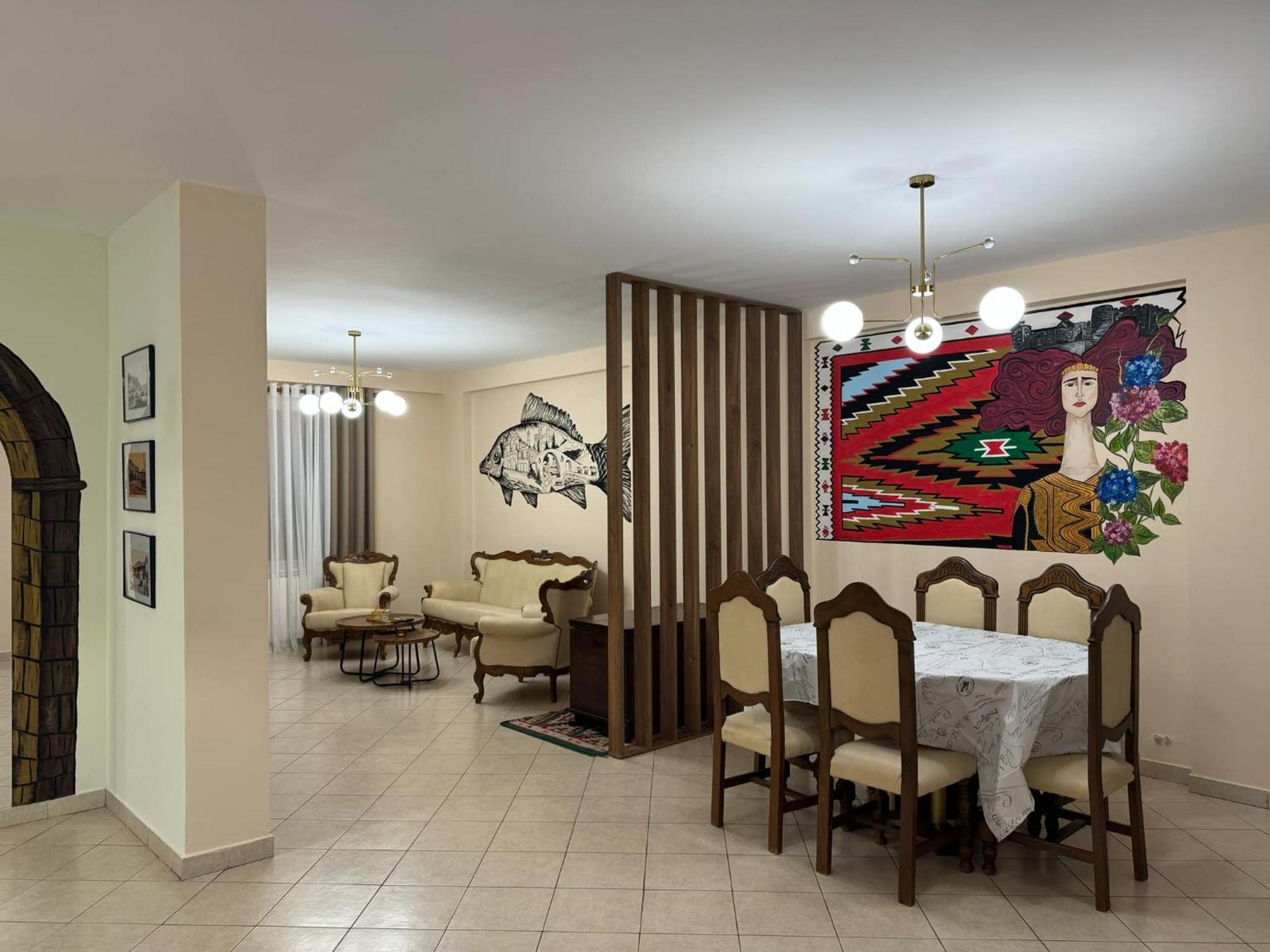 Jusra's , City Center * Shkoder