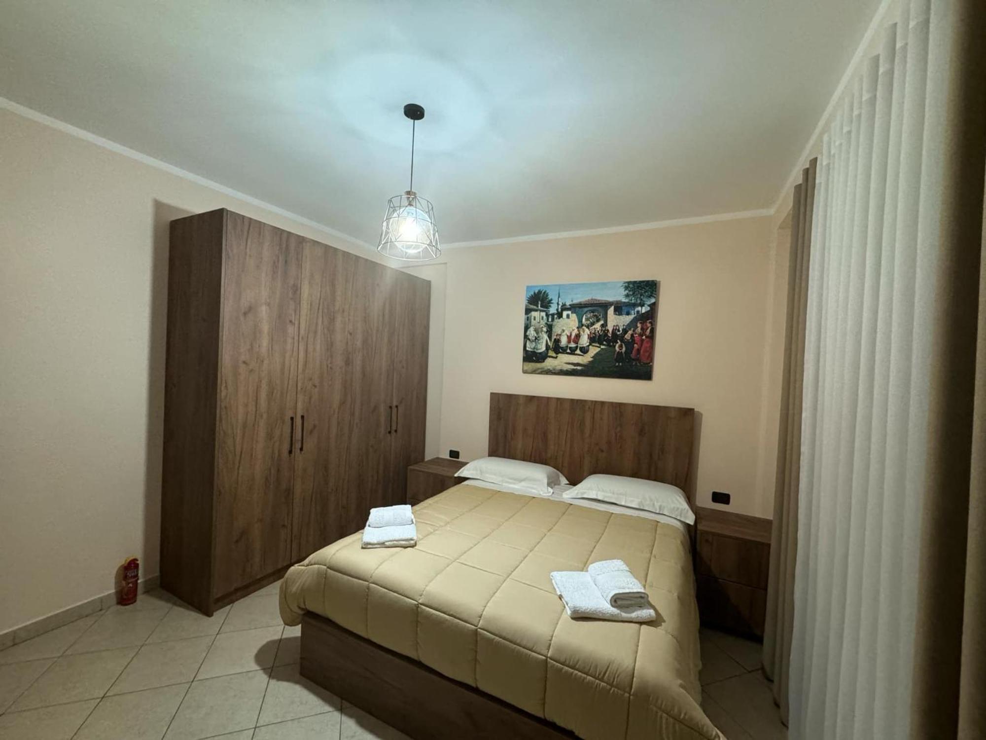 Jusra's , City Center Apartment Shkoder